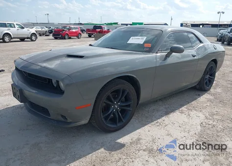 2017 Dodge Challenger Sxt Plus из США, поврежденный, VIN 2C3CDZAG5HH636653